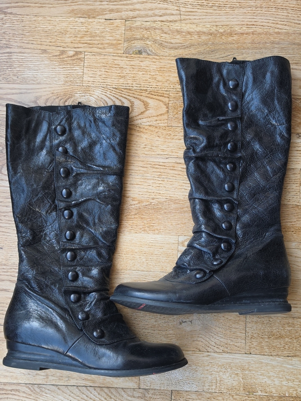 (8.5) Miz Mooz Black Button-Front Knee-High Leather Boots Moto Y2K Classic Comfy